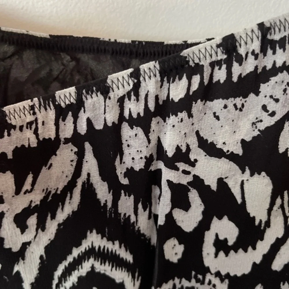 Nine West‎ NWT 100% Silk flowy Midi Skirt 10